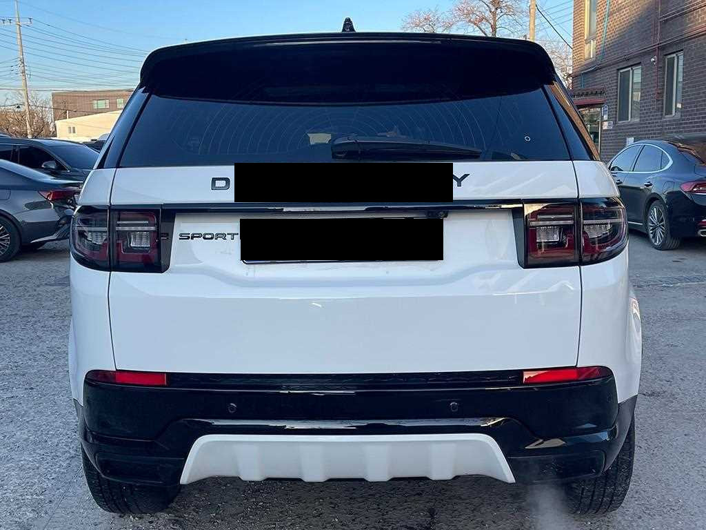 Land Rover Discovery Sport — photo 04