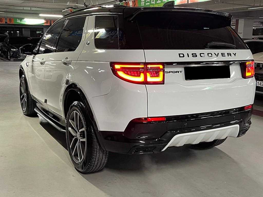 Land Rover Discovery Sport — photo 03