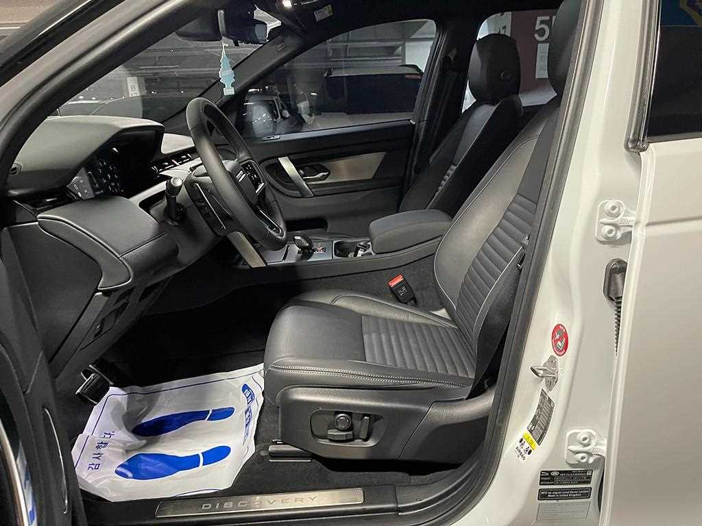 Land Rover Discovery Sport — photo 05