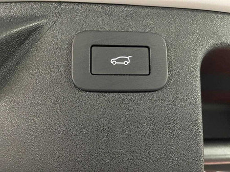Land Rover Discovery Sport — photo 16