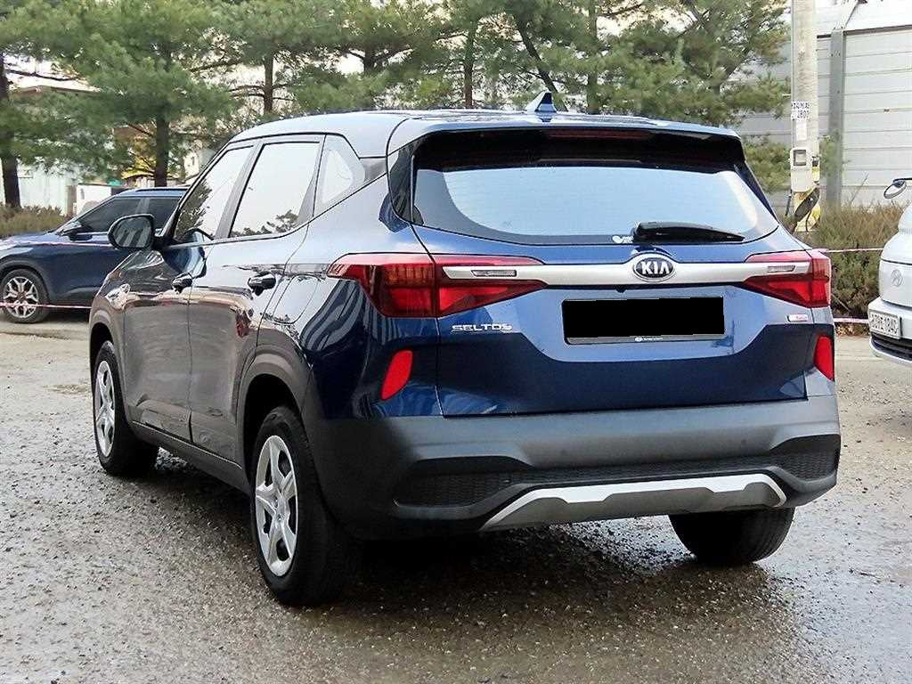 Kia Seltos — photo 03