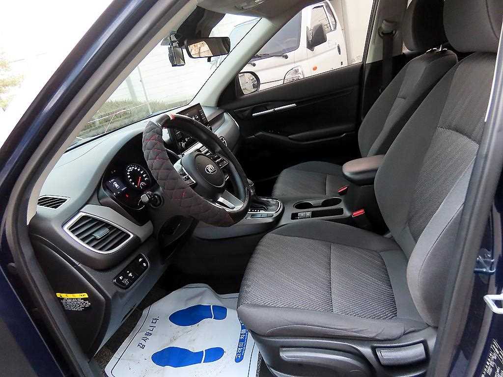 Kia Seltos — photo 05
