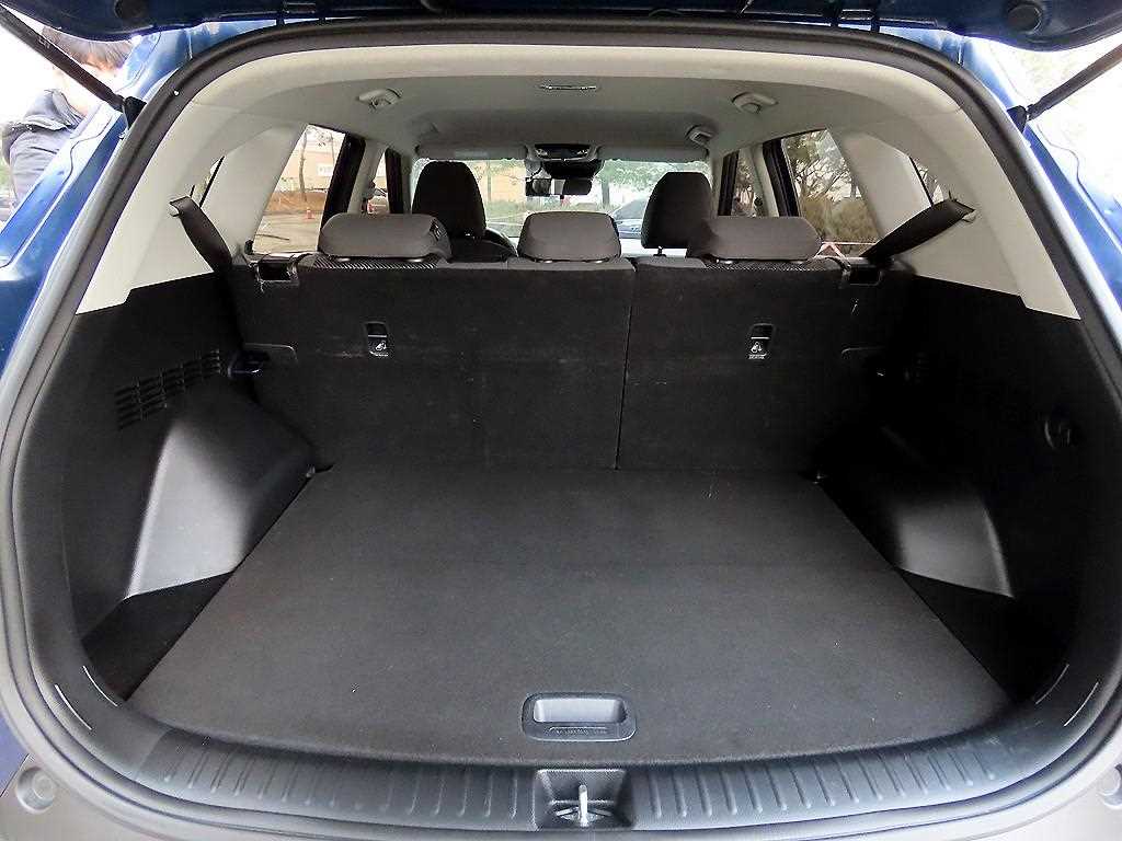 Kia Seltos — photo 17