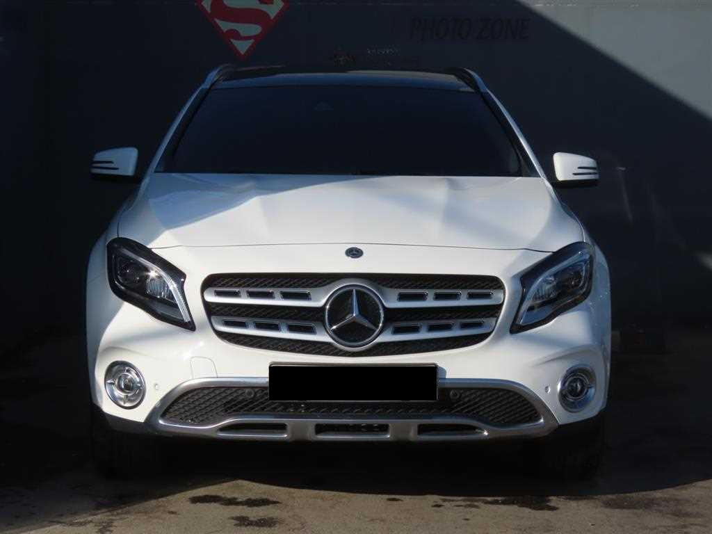 Mercedes-Benz GLA-Class — photo 02