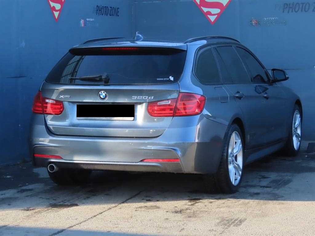 BMW 3-Series — photo 03