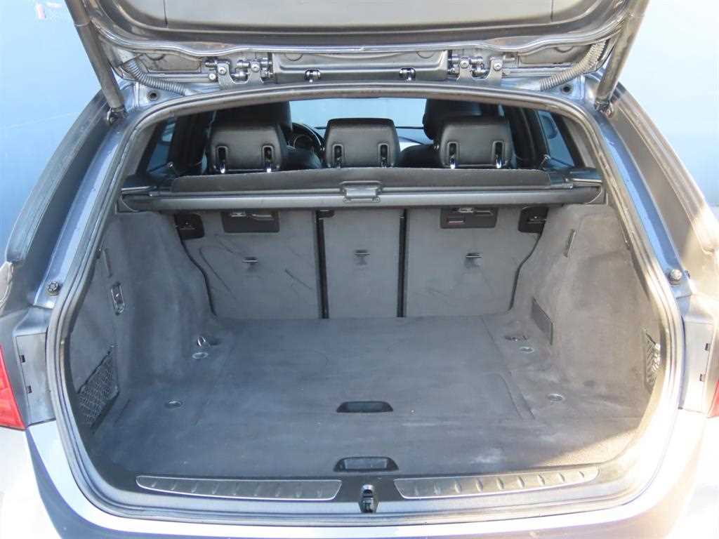 BMW 3-Series — photo 05