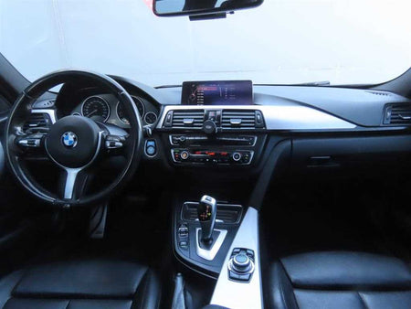 BMW 3-Series — photo 06