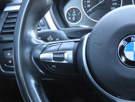 BMW 3-Series — photo 10