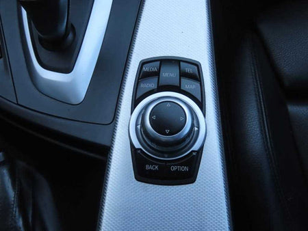 BMW 3-Series — photo 14