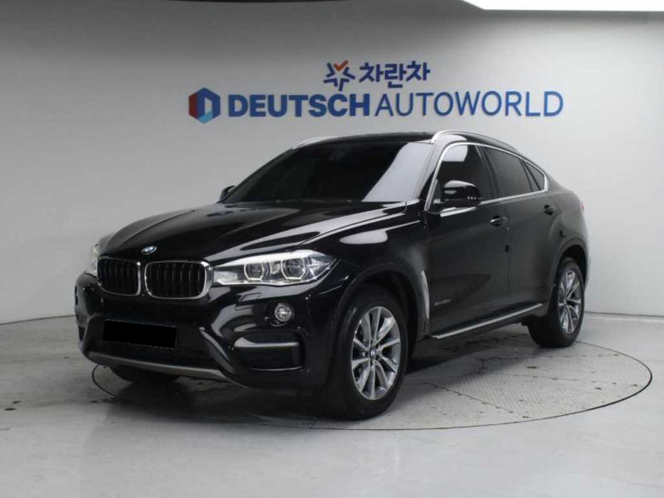 BMW X6 — photo 01
