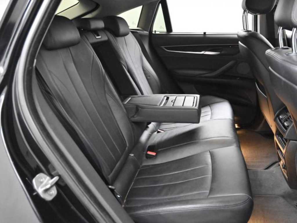 BMW X6 — photo 12