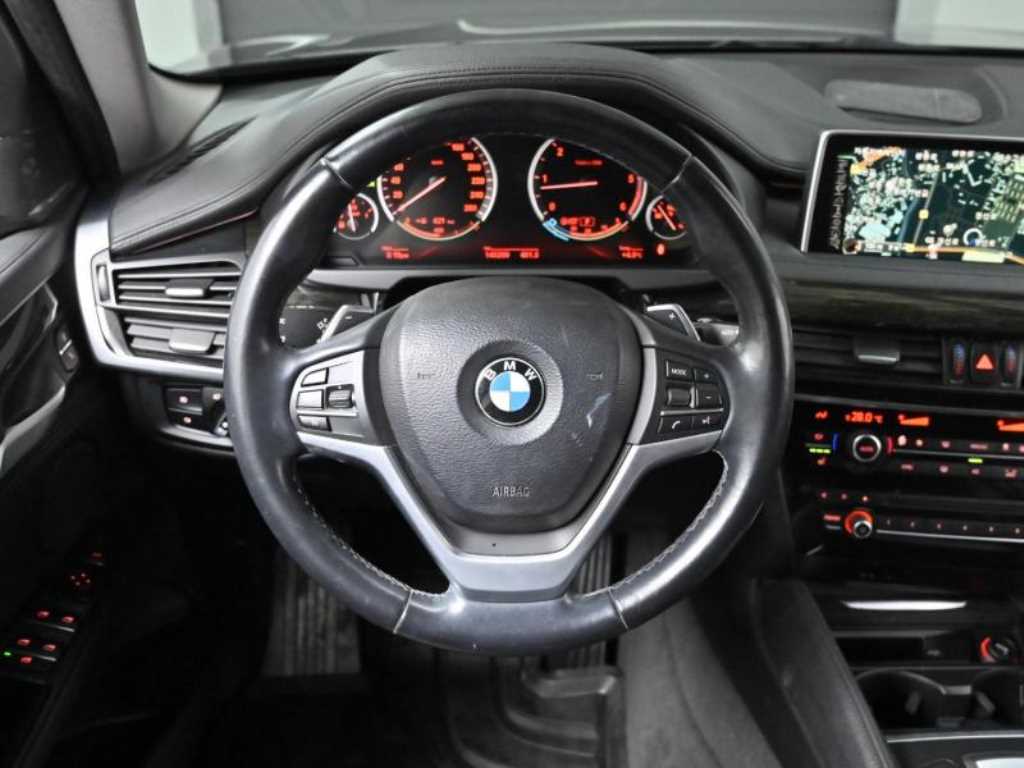 BMW X6 — photo 13