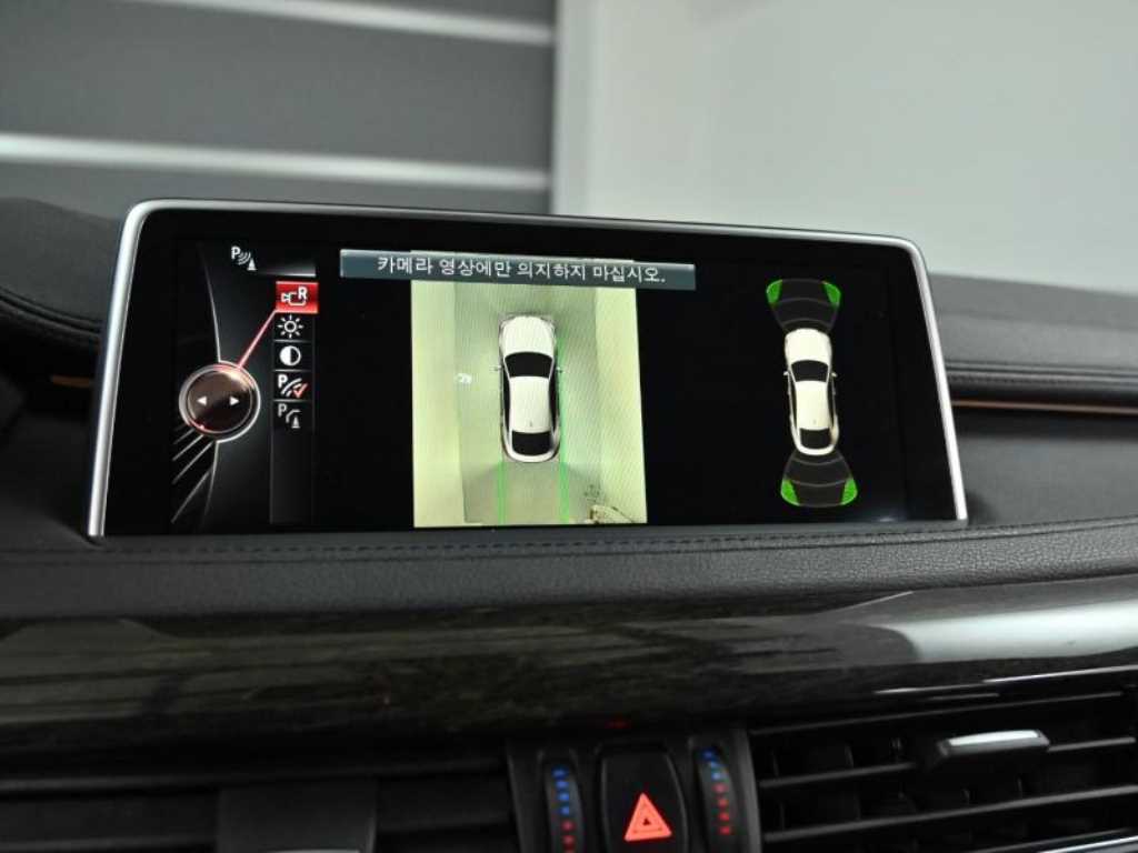 BMW X6 — photo 15
