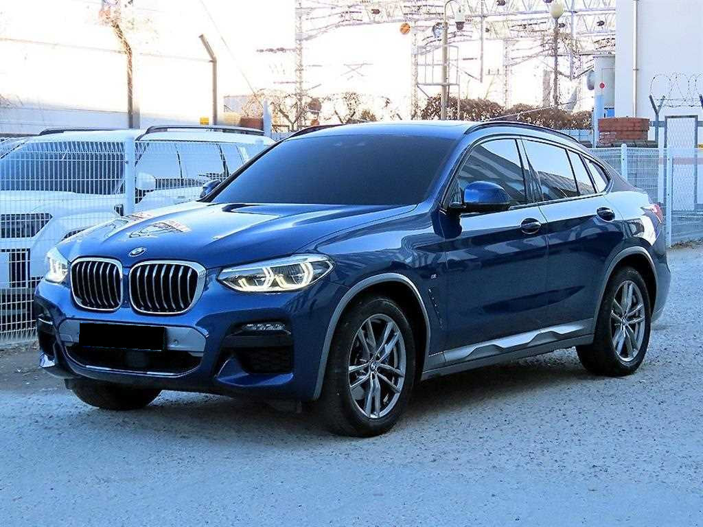 BMW X4 — photo 02