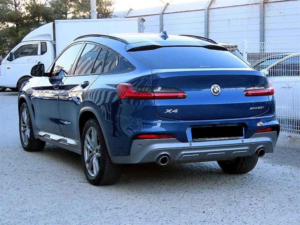 BMW X4 — photo 03