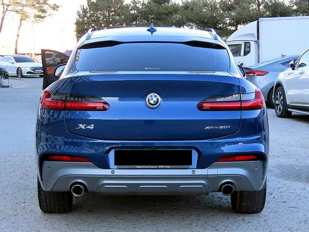 BMW X4 — photo 04