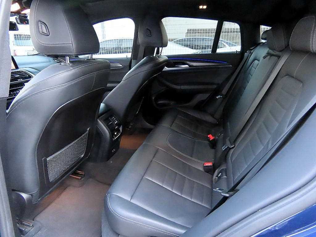 BMW X4 — photo 06