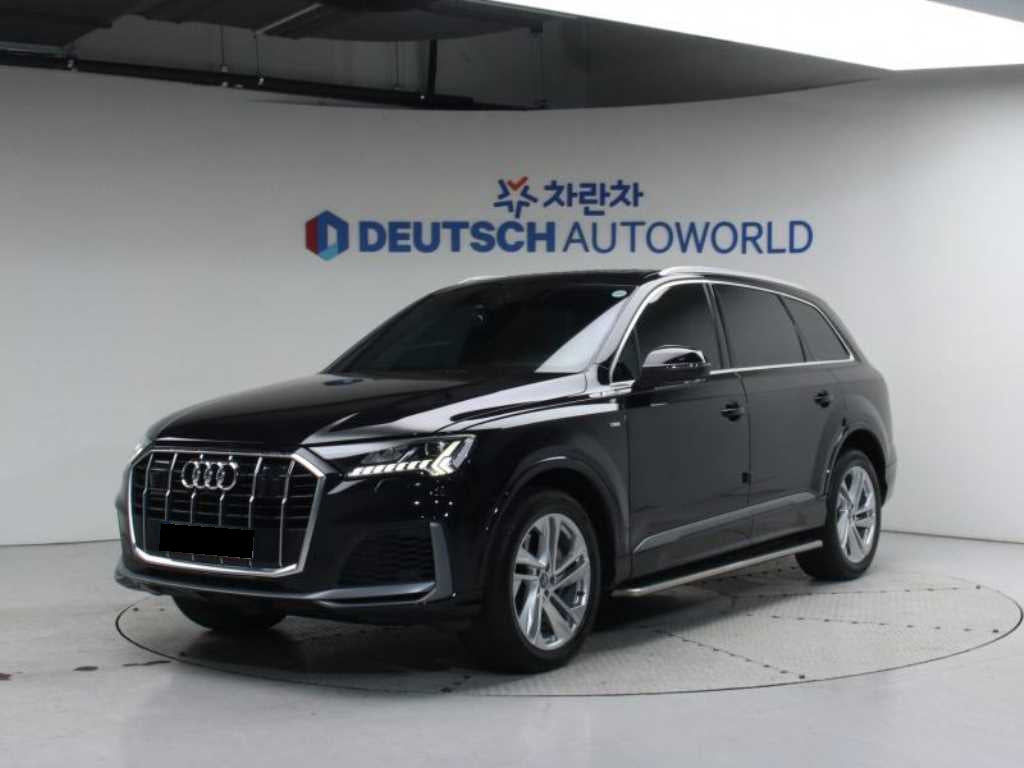 Audi Q7 — photo 02