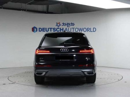 Audi Q7 — photo 05