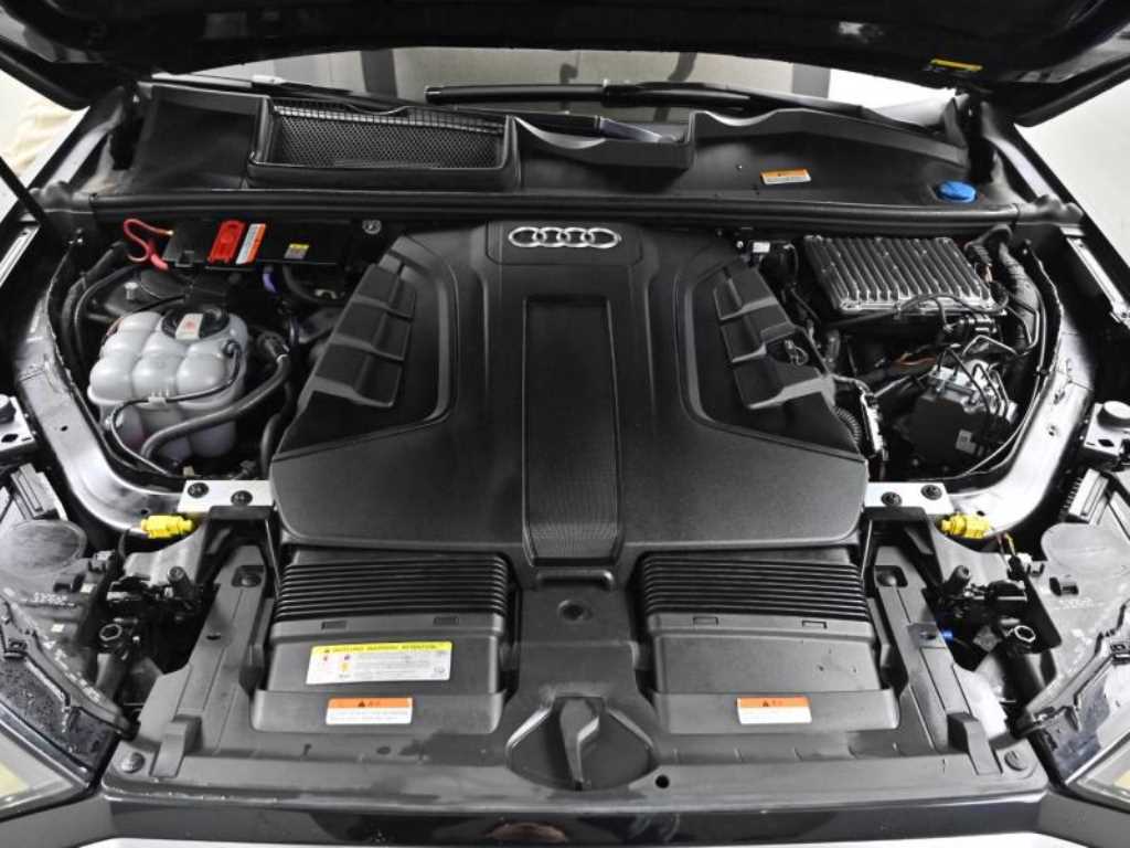 Audi Q7 — photo 07