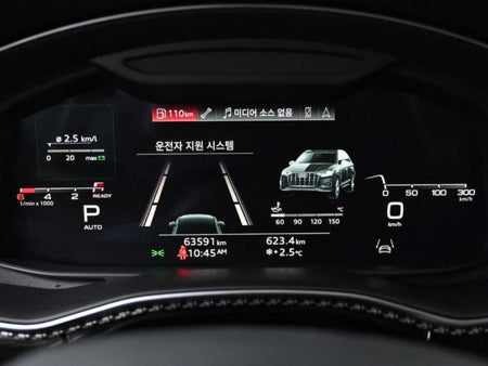Audi Q7 — photo 09