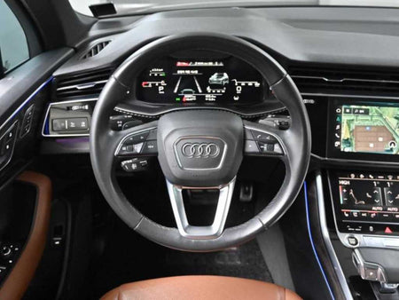 Audi Q7 — photo 14