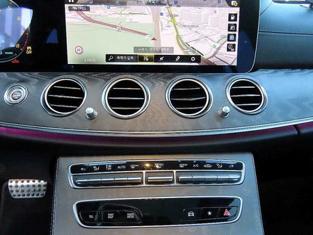 Mercedes-Benz E-Class — photo 14
