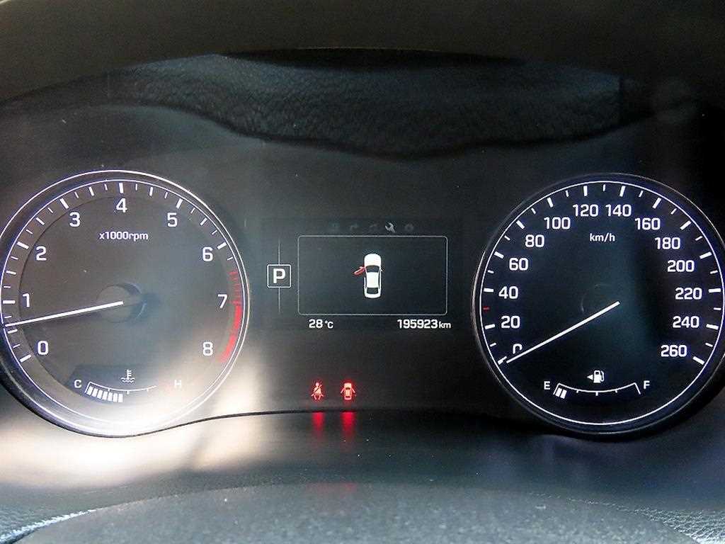 Hyundai Genesis — photo 09