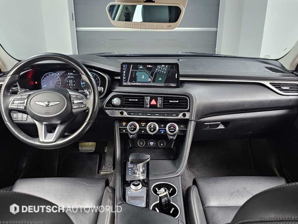 Genesis G70 — photo 07