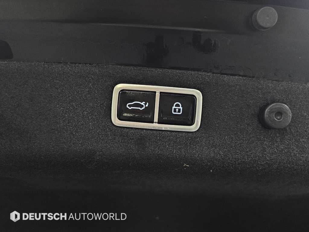 Genesis G70 — photo 20