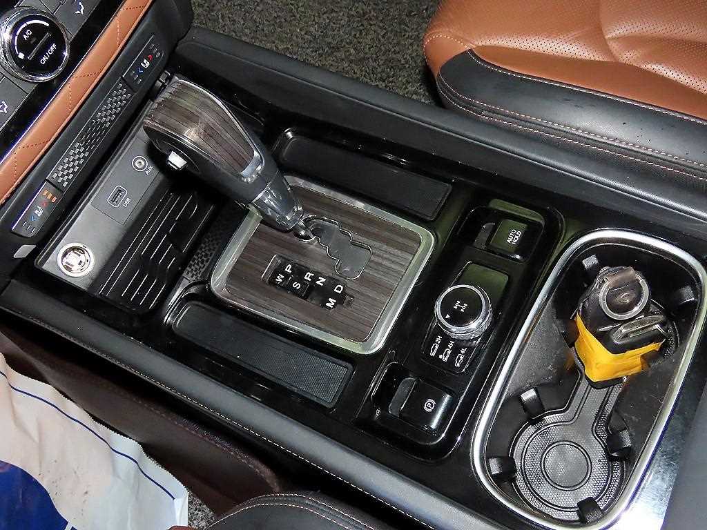 KGM Rexton — photo 12