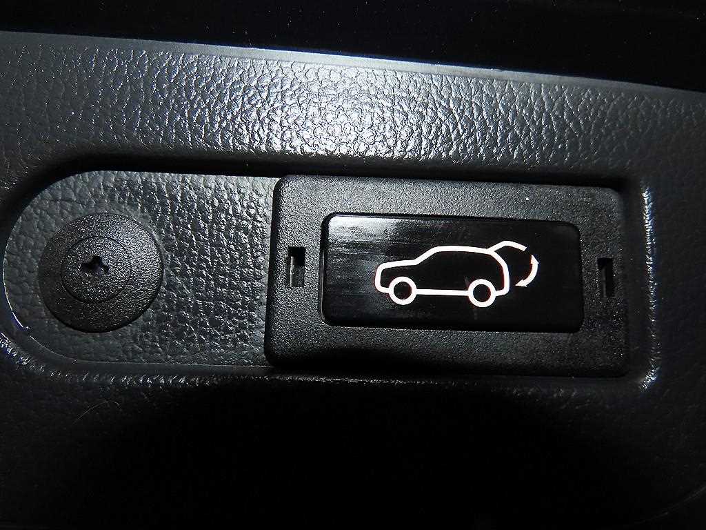 KGM Rexton — photo 16