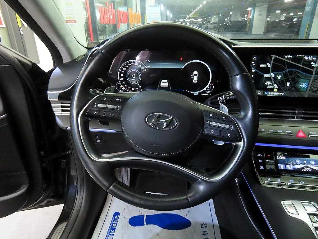 Hyundai Grandeur — photo 08