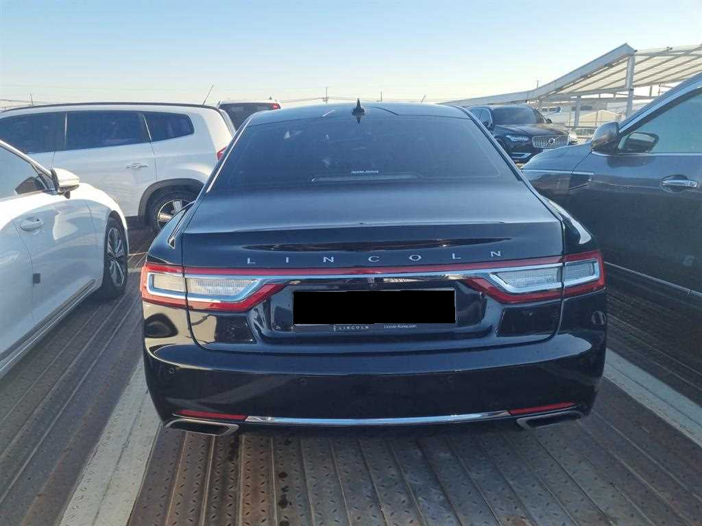Lincoln Continental — photo 03