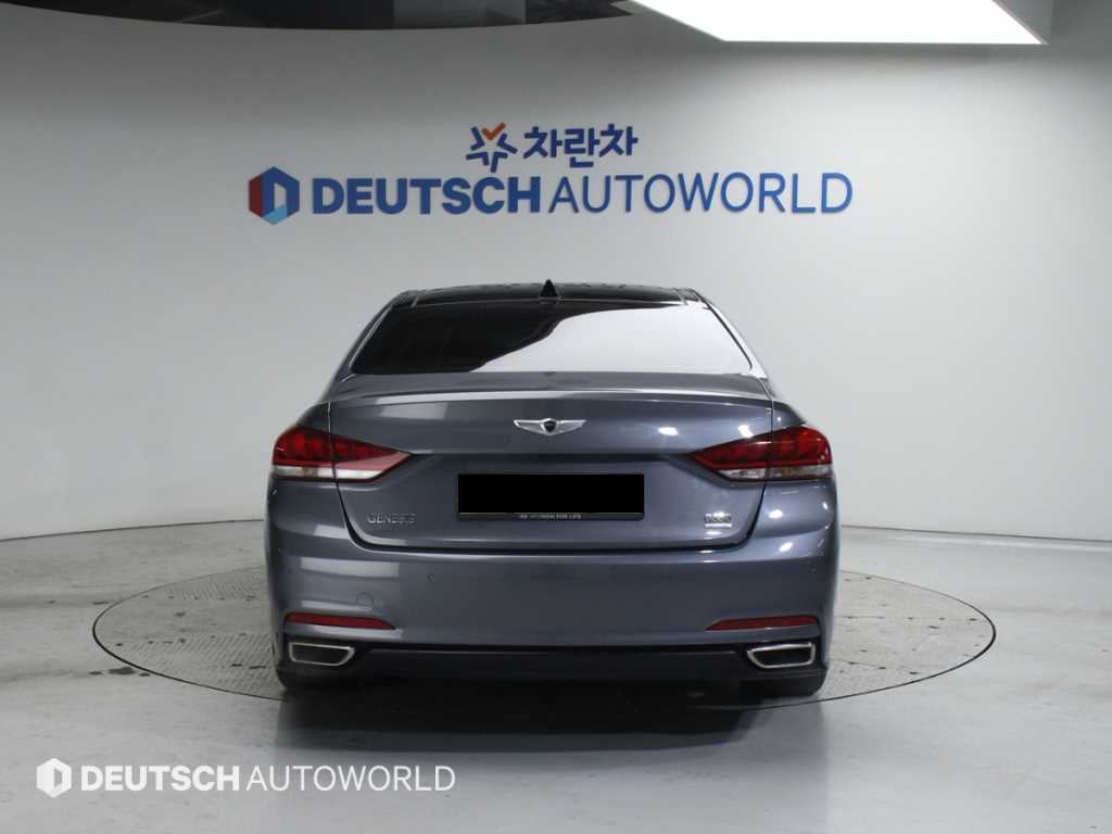 Hyundai Genesis — photo 04