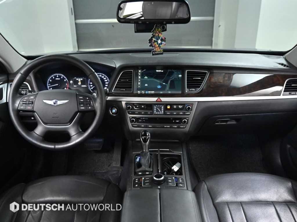 Hyundai Genesis — photo 07