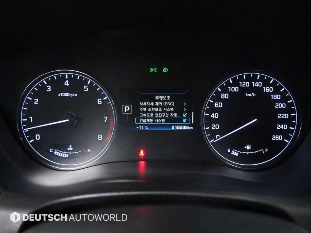 Hyundai Genesis — photo 08