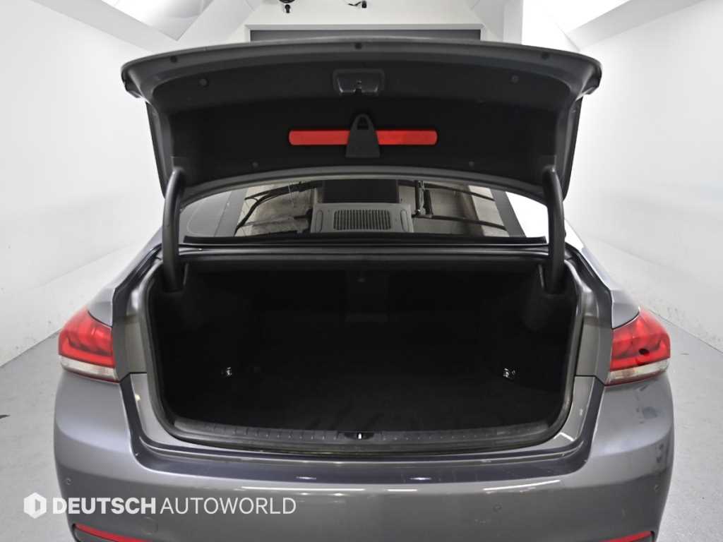Hyundai Genesis — photo 20