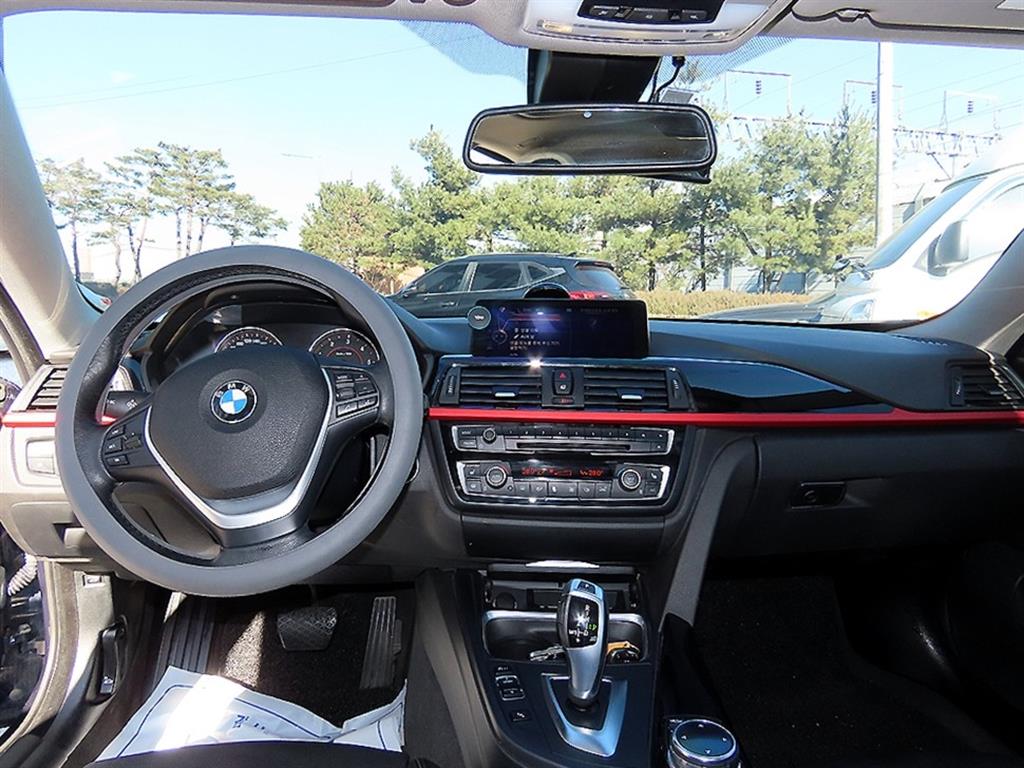 BMW 4-Series — photo 07