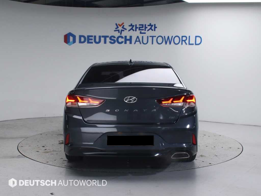 Hyundai Sonata — photo 04