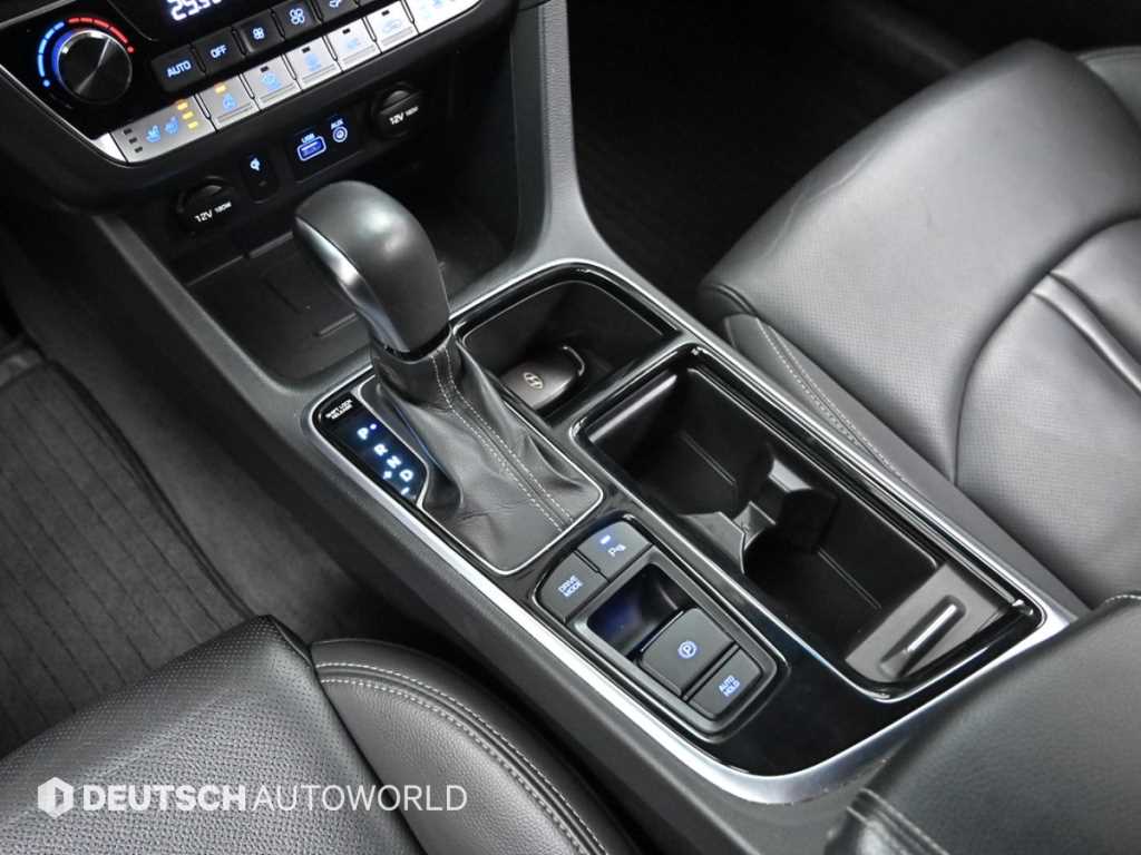 Hyundai Sonata — photo 09