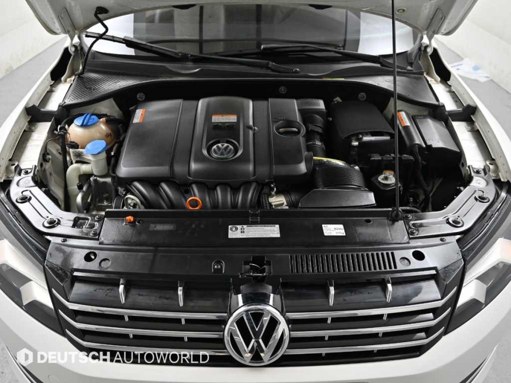 Volkswagen Passat — photo 06