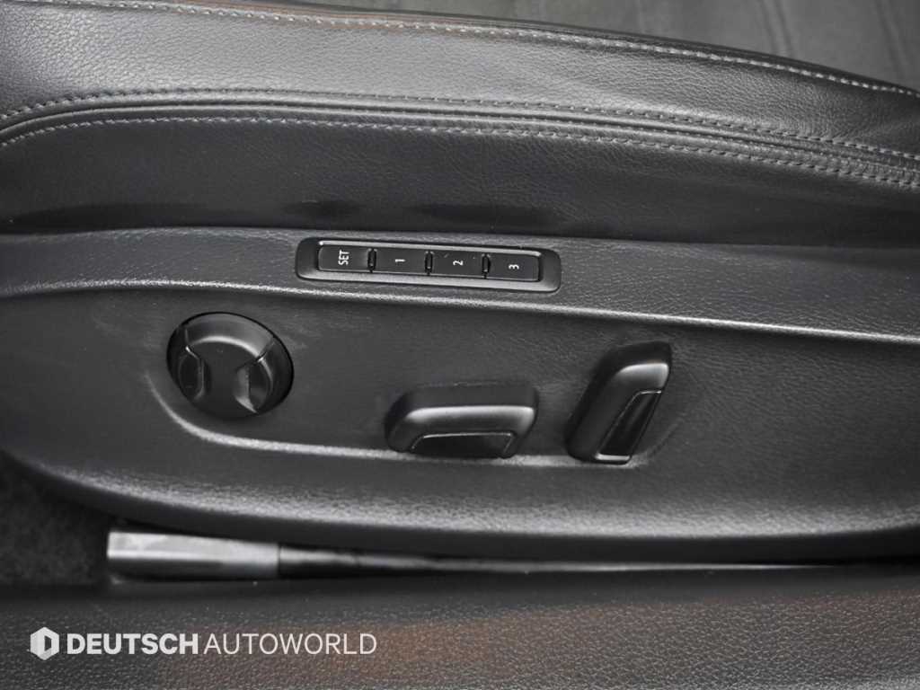 Volkswagen Passat — photo 16