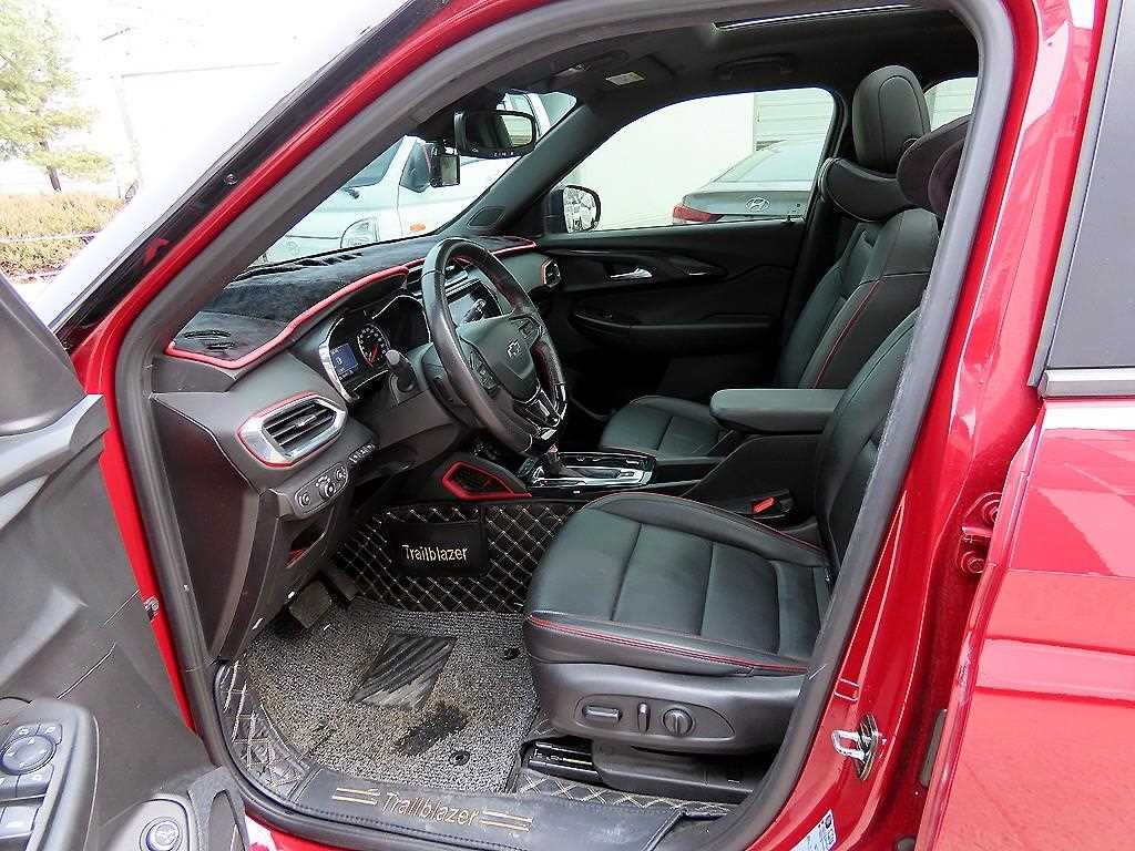 CHEVROLET Trailblazer — photo 05
