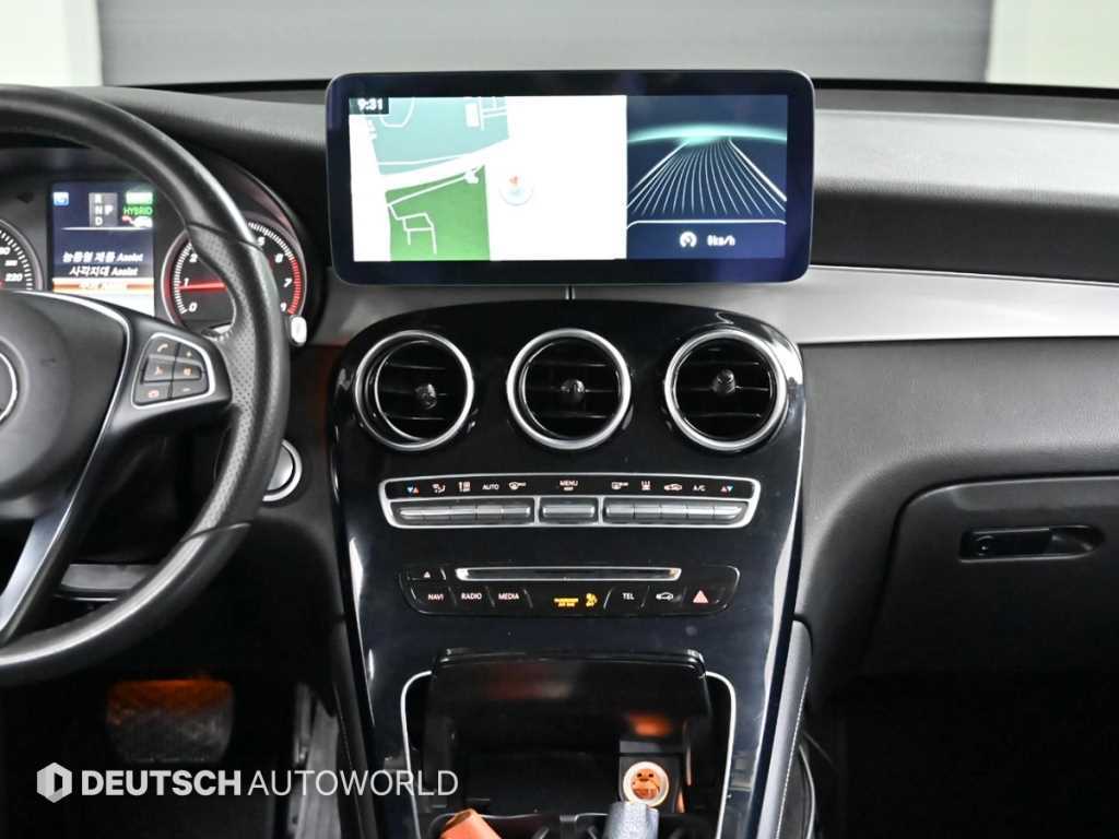 Mercedes-Benz GLC-Class — photo 14