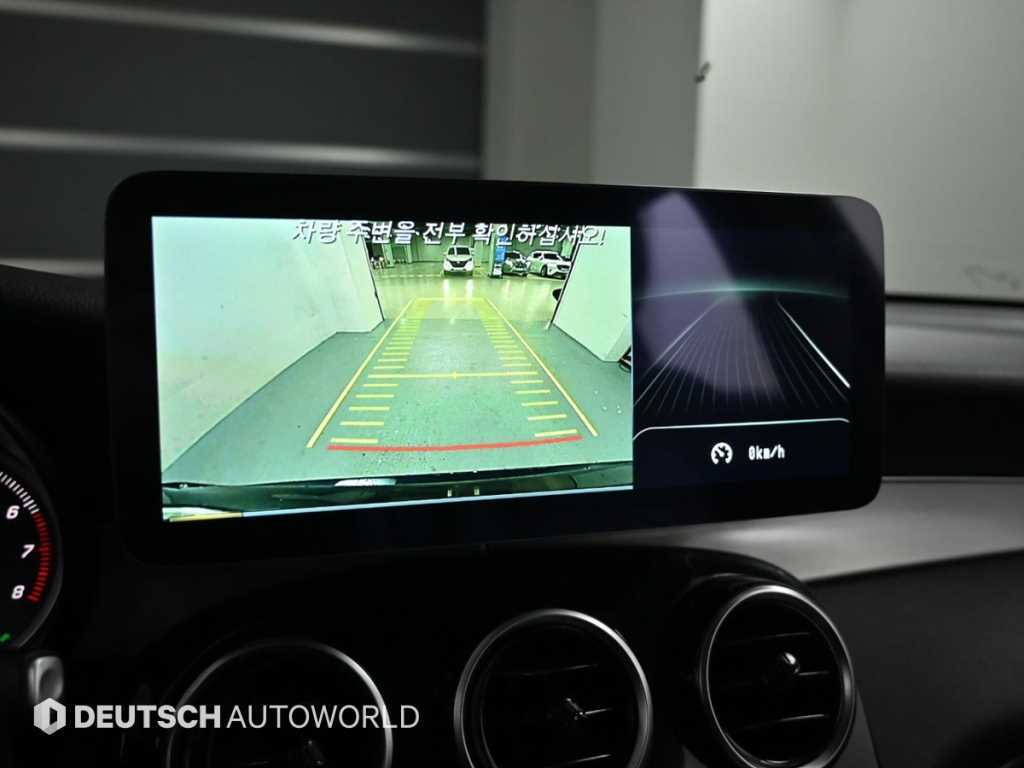 Mercedes-Benz GLC-Class — photo 15
