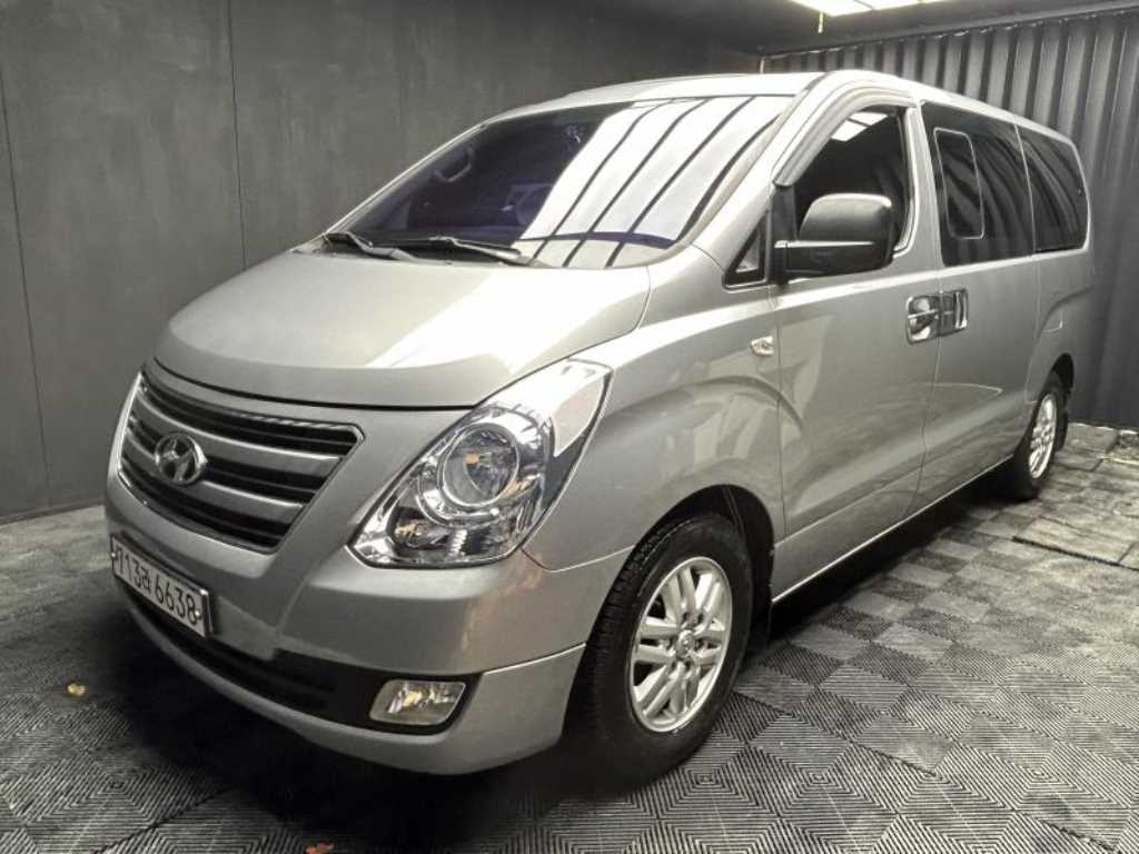 Hyundai Starex — photo 04