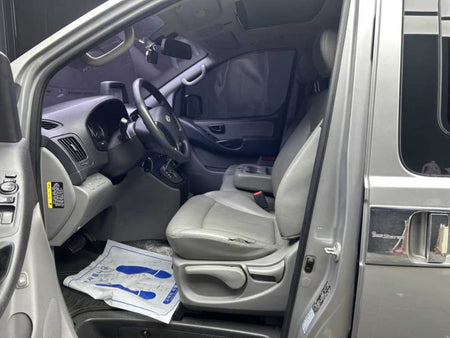 Hyundai Starex — photo 06