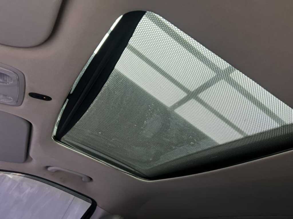 Hyundai Starex — photo 11