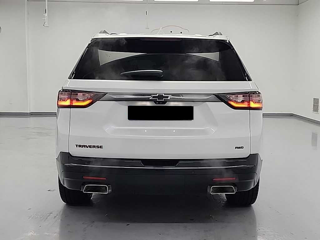 CHEVROLET Traverse — photo 03